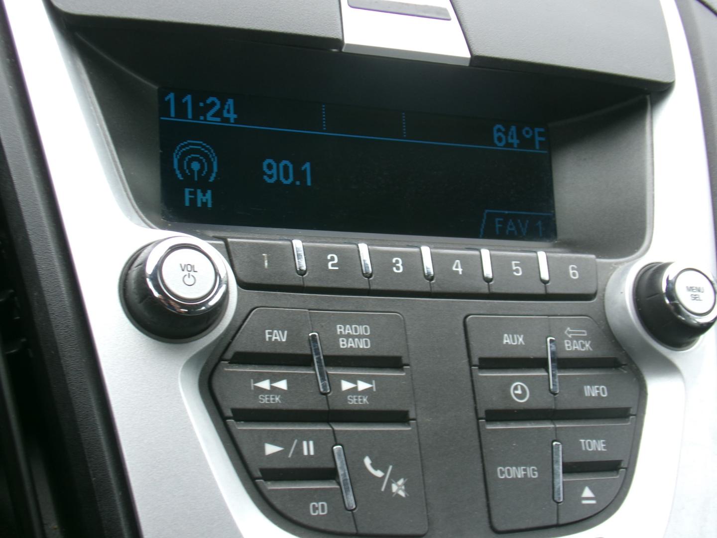 2012 Gray /Black Chevrolet Equinox (2GNALBEK9C1) , located at 401 First NE, Bearden, AR, 71720, (870) 687-3414, 33.726528, -92.611519 - Photo#9